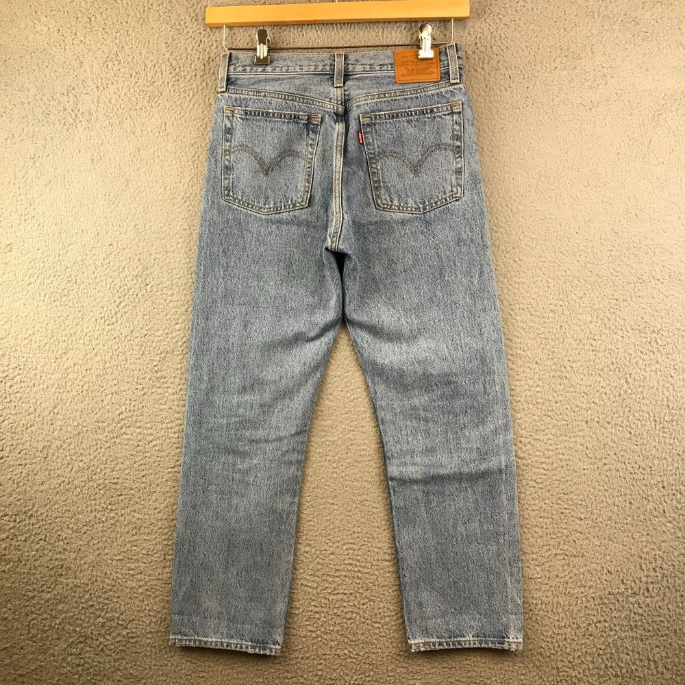 Levis Jeans 26 Women Blue Premium Denim Wedgie Button Fly Leather Patch